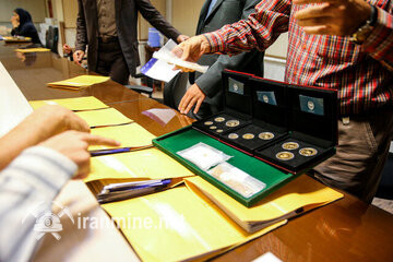 زمان تحویل سکه‌های پیش‌فروش فرا رسید؛ برای دریافت سکه‌ها چه مبلغی باید پرداخت؟/ شرایط فسخ معامله | ایران ماین